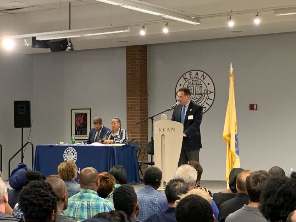 Union County Democratic Committee reorganized Tuesday night and voted to return Senator Nick Scutari to his position as chairman, while Assemblywoman Linda Carter was voted in as Vice Chair.