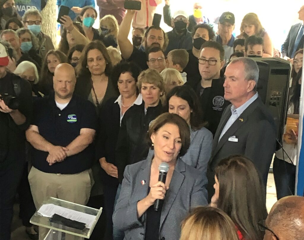 Murphy with Klobuchar in Bergen.
